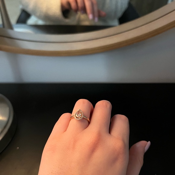 Morganite Ring - Picture 5 of 10